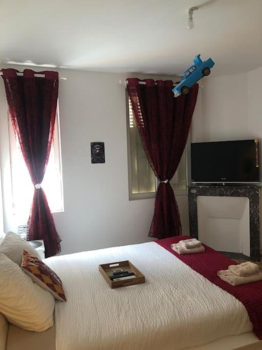 Maison Harry Potter Pour 6 Personnes En Centre Ville มงโตบ็อง ภายนอก รูปภาพ